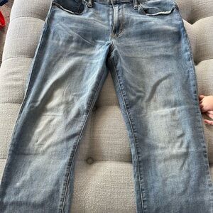 Lucky Brand Men's Light Blue Classic Straight Jeans 32x30